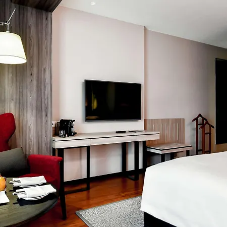 Pullman Bangkok King Power Hotel Exterior photo Deluxe Room